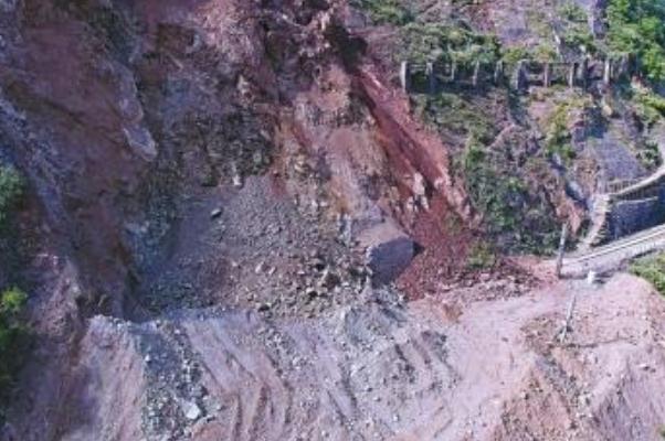 山體滑坡的防護(hù)措施 山體滑坡的信號(hào)有哪些 山體滑坡的防護(hù)措施 山體滑坡的信號(hào)有哪些