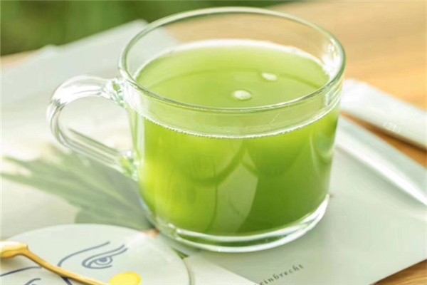 青汁可以緩解便秘嗎 青汁調(diào)理腸道嗎 青汁可以緩解便秘嗎 青汁調(diào)理腸道嗎
