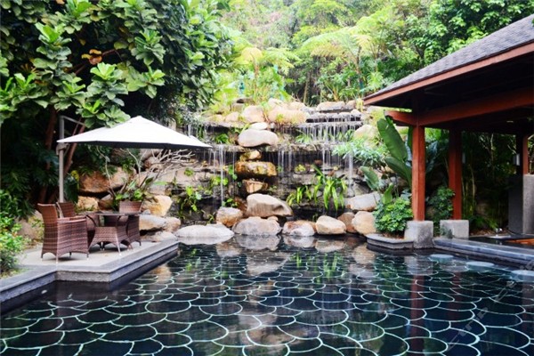 泡溫泉一般泡多長(zhǎng)時(shí)間為最佳 泡溫泉泡久了會(huì)怎么樣 泡溫泉一般泡多長(zhǎng)時(shí)間為最佳 泡溫泉泡久了會(huì)怎么樣