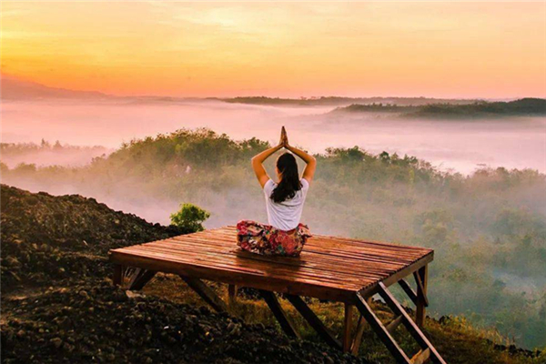 曬背去寒濕的最佳時(shí)間 曬背對(duì)身體有什么好處 曬背去寒濕的最佳時(shí)間 曬背對(duì)身體有什么好處