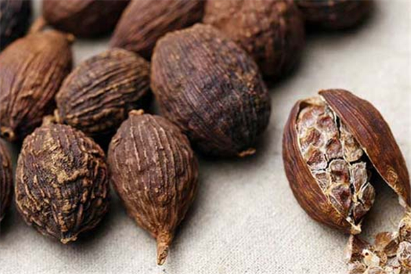 草果打粉去籽嗎 草果打粉可以炒嗎 草果打粉去籽嗎 草果打粉可以炒嗎