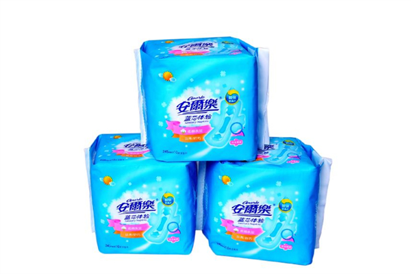 衛(wèi)生巾買網(wǎng)面還是純棉 衛(wèi)生巾網(wǎng)面和棉面有什么區(qū)別 衛(wèi)生巾買網(wǎng)面還是純棉 衛(wèi)生巾網(wǎng)面和棉面有什么區(qū)別