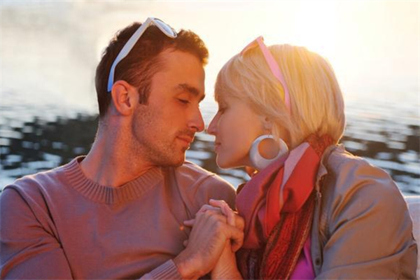 性生活后會(huì)腰酸嗎 性生活后腰酸背疼是怎回事 性生活后會(huì)腰酸嗎 性生活后腰酸背疼是怎回事