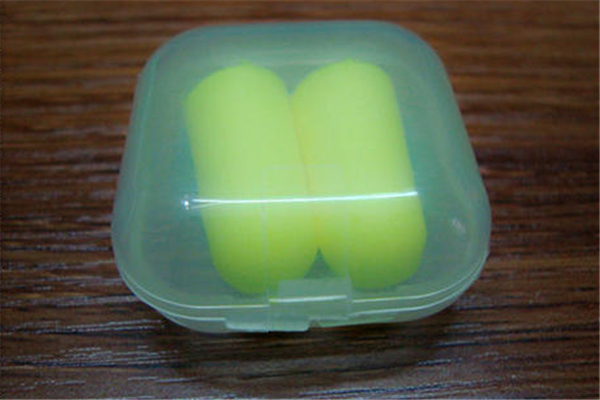 耳塞戴一晚上睡覺好嗎 耳塞戴久了耳朵痛怎么辦 耳塞戴一晚上睡覺好嗎 耳塞戴久了耳朵痛怎么辦