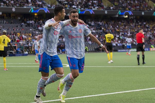 踢足球要穿足球鞋嗎 踢足球要不要穿護(hù)踝 踢足球要穿足球鞋嗎 踢足球要不要穿護(hù)踝