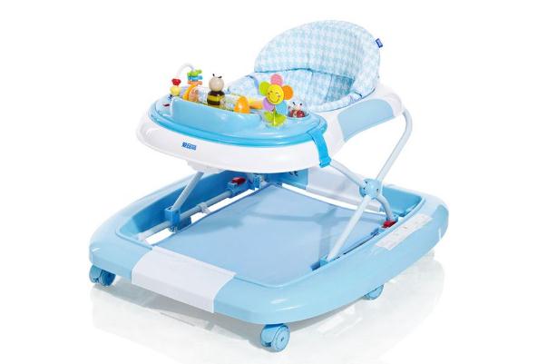 學步車對孩子好嗎 寶寶坐了學步車足外翻怎么辦 學步車對孩子好嗎 寶寶坐了學步車足外翻怎么辦