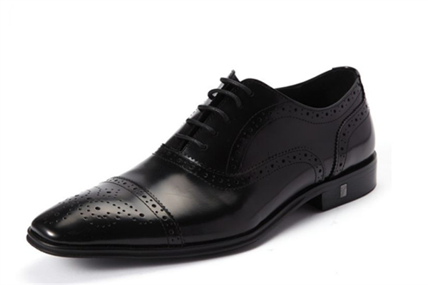 皮鞋有臭味怎么處理 皮鞋臭腳是什么原因 皮鞋有臭味怎么處理 皮鞋臭腳是什么原因