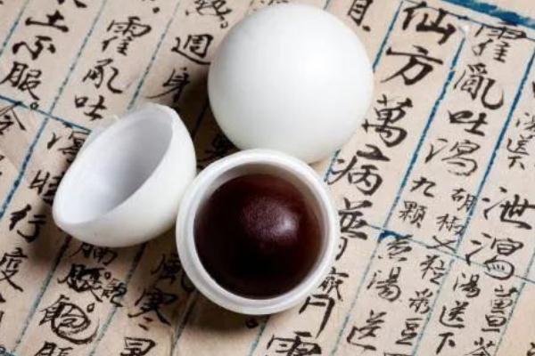 烏雞白鳳丸的正確吃法 烏雞白鳳丸月經(jīng)期間可以吃嗎 烏雞白鳳丸的正確吃法 烏雞白鳳丸月經(jīng)期間可以吃嗎