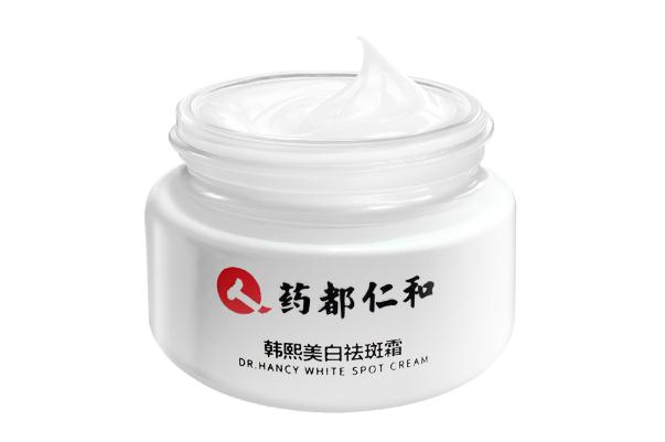 祛斑霜要洗面奶洗臉嗎 祛斑霜要不要洗掉 祛斑霜要洗面奶洗臉嗎 祛斑霜要不要洗掉