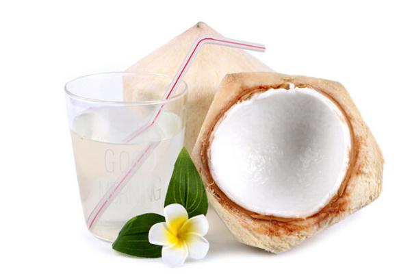 椰子汁是甜的嗎 椰子汁要加熱喝嗎 椰子汁是甜的嗎 椰子汁要加熱喝嗎