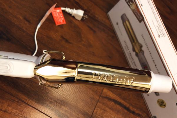 卷發(fā)棒要買恒溫的還是調溫的 卷發(fā)棒要買負離子的嗎