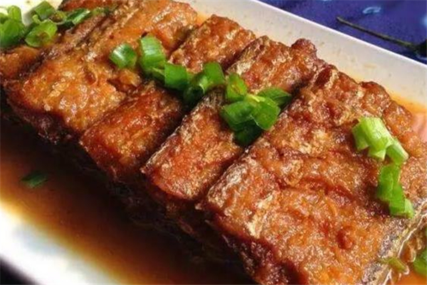 帶魚(yú)處理方法 帶魚(yú)的營(yíng)養(yǎng)價(jià)值及功效 帶魚(yú)處理方法 帶魚(yú)的營(yíng)養(yǎng)價(jià)值及功效