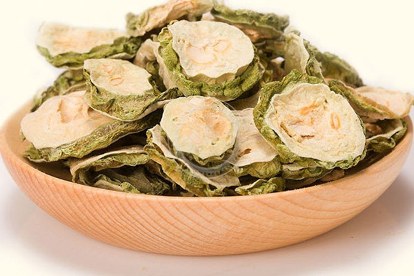 苦瓜茶可以放枸杞嗎 苦瓜茶能和菊花一起泡嗎 苦瓜茶可以放枸杞嗎 苦瓜茶能和菊花一起泡嗎