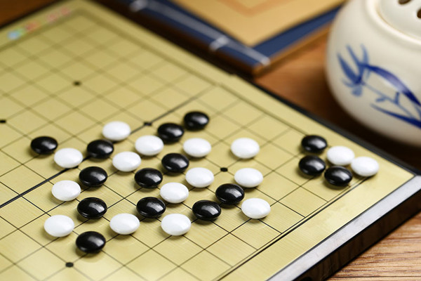 孩子學(xué)圍棋有什么好處 圍棋可以鍛煉孩子什么 孩子學(xué)圍棋有什么好處 圍棋可以鍛煉孩子什么