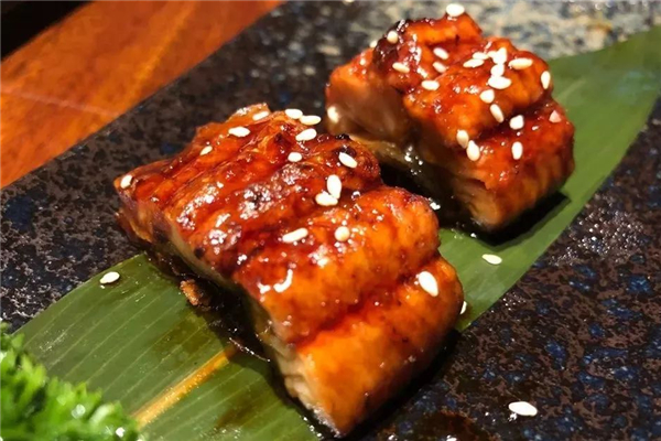 鰻魚對男性有什么好處 鰻魚的功效和作用 鰻魚對男性有什么好處 鰻魚的功效和作用