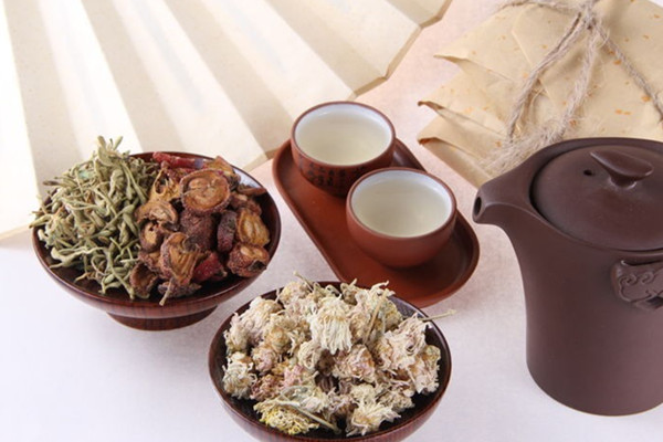 蒲公英泡水喝對(duì)肝有好處嗎 蒲公英泡水喝對(duì)肺好嗎 蒲公英泡水喝對(duì)肝有好處嗎 蒲公英泡水喝對(duì)肺好嗎