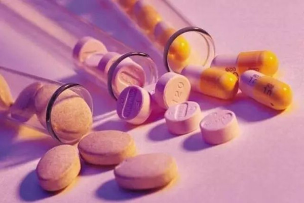 避孕藥可以調(diào)理月經(jīng)不調(diào)嗎 避孕藥可以讓月經(jīng)推遲嗎 避孕藥可以調(diào)理月經(jīng)不調(diào)嗎 避孕藥可以讓月經(jīng)推遲嗎