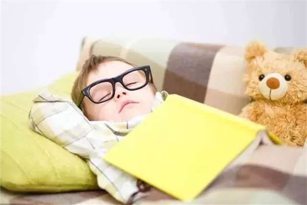 午睡睡不著是什么原因 午睡睡不著閉目養(yǎng)神管用嗎