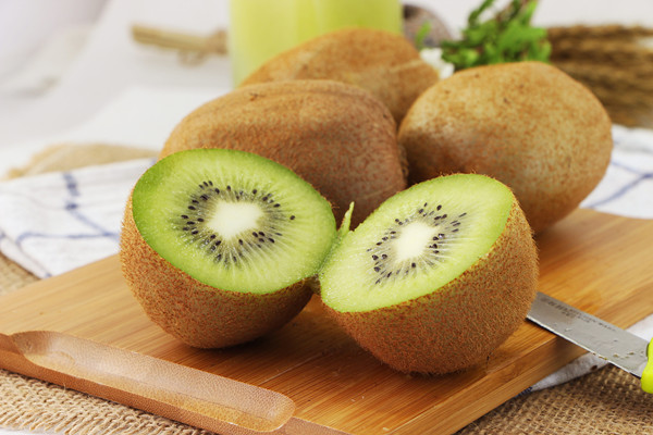 獼猴桃可以降血糖嗎 獼猴桃可以降血壓嗎 獼猴桃可以降血糖嗎 獼猴桃可以降血壓嗎