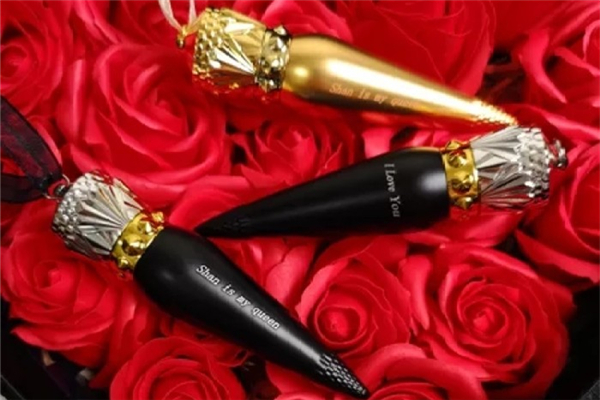 蘿卜丁口紅什么牌子 蘿卜丁口紅是哪個國家的 蘿卜丁口紅什么牌子 蘿卜丁口紅是哪個國家的