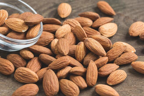 杏仁適宜人群 杏仁的禁忌人群 杏仁適宜人群 杏仁的禁忌人群