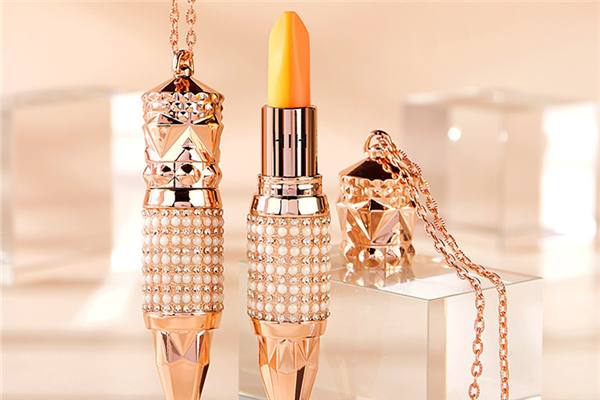 蘿卜丁口紅會(huì)沾杯嗎 蘿卜丁口紅會(huì)掉漆嗎 蘿卜丁口紅會(huì)沾杯嗎 蘿卜丁口紅會(huì)掉漆嗎