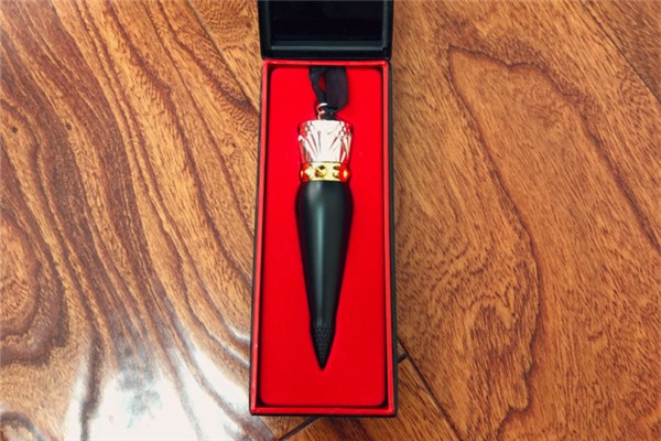 蘿卜丁口紅價(jià)格官方 蘿卜丁口紅最貴的一款多少錢(qián) 蘿卜丁口紅價(jià)格官方 蘿卜丁口紅最貴的一款多少錢(qián)