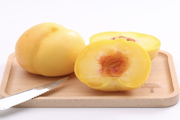 黃桃與水蜜桃區(qū)別 黃桃與水蜜桃哪個好 黃桃與水蜜桃區(qū)別 黃桃與水蜜桃哪個好