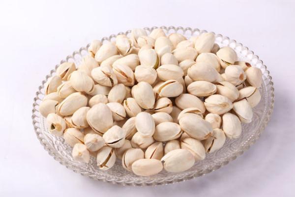 開(kāi)心果有什么營(yíng)養(yǎng)和功效 吃開(kāi)心果會(huì)胖嗎 開(kāi)心果有什么營(yíng)養(yǎng)和功效 吃開(kāi)心果會(huì)胖嗎