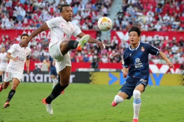 足球比賽可以暫停嗎 足球比賽可以換幾個(gè)人 足球比賽可以暫停嗎 足球比賽可以換幾個(gè)人