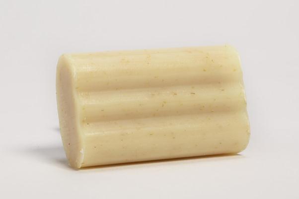 香皂和沐浴露哪個(gè)洗澡好 香皂是堿性還是酸性 香皂和沐浴露哪個(gè)洗澡好 香皂是堿性還是酸性