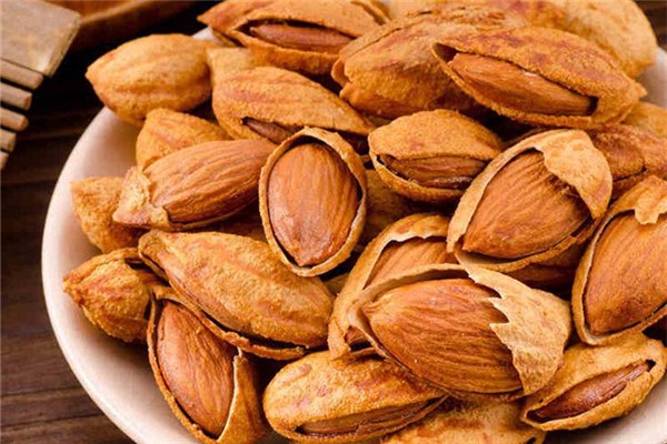 巴旦木是不是杏仁 巴旦木和杏仁是一樣的嗎 巴旦木是不是杏仁 巴旦木和杏仁是一樣的嗎