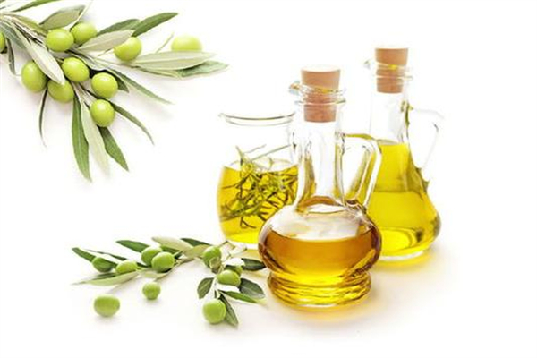橄欖油可以高溫炒菜嗎 橄欖油怎么吃正確方法 橄欖油可以高溫炒菜嗎 橄欖油怎么吃正確方法