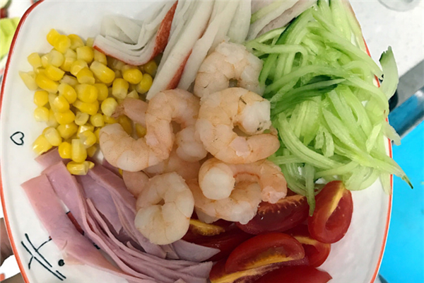 減脂餐是健身前吃還是健身后吃 減脂餐什么時候吃合適 減脂餐是健身前吃還是健身后吃 減脂餐什么時候吃合適