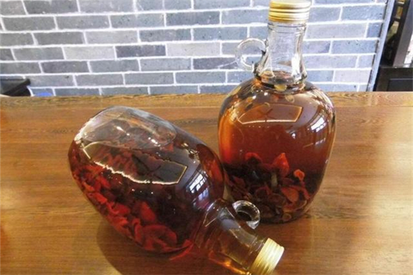 藥酒泡10年還能喝嗎 藥酒的泡制方法 藥酒泡10年還能喝嗎 藥酒的泡制方法
