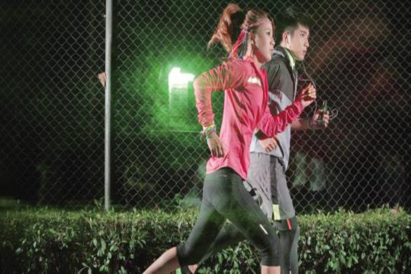 夜跑跑多久可以減肥 夜跑需要天天跑嗎 夜跑跑多久可以減肥 夜跑需要天天跑嗎