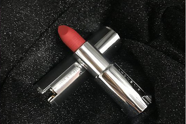 紀(jì)梵希口紅最火色號(hào) 紀(jì)梵?？诩t的寓意