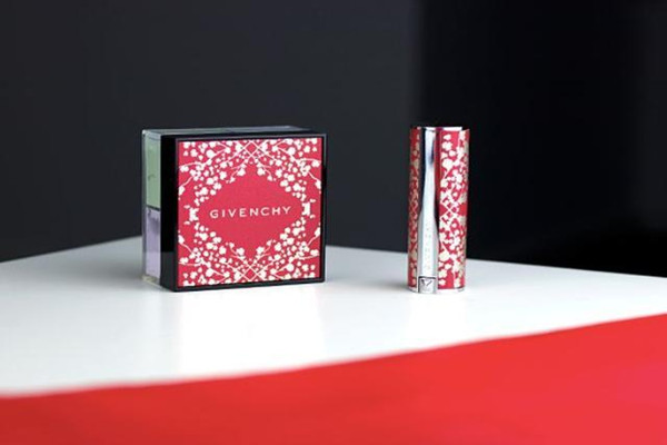 紀(jì)梵?？诩t有味道嗎 紀(jì)梵希口紅有小樣嗎