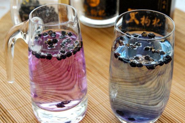 黑枸杞是補(bǔ)什么的 黑枸杞有什么營養(yǎng)價(jià)值 黑枸杞是補(bǔ)什么的 黑枸杞有什么營養(yǎng)價(jià)值