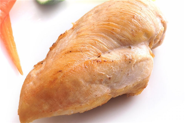 雞胸肉是優(yōu)質蛋白嗎 雞胸肉屬于蛋白質還是碳水