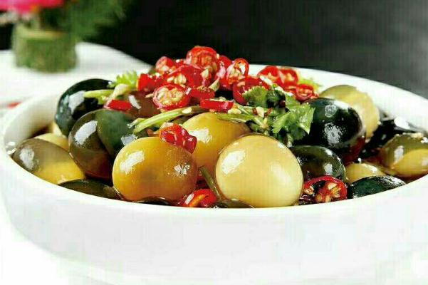 皮蛋要怎么保存 皮蛋要怎么切碎不粘刀 皮蛋要怎么保存 皮蛋要怎么切碎不粘刀