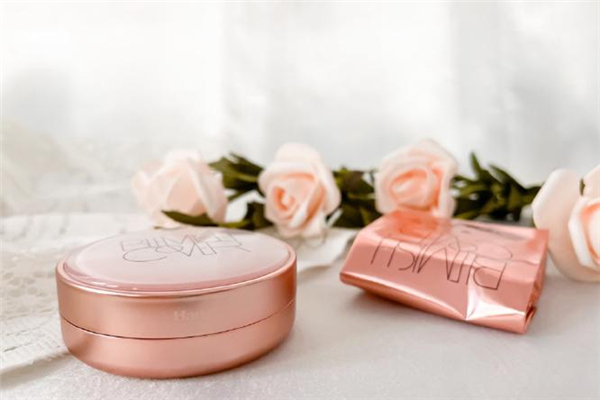 氣墊bb霜要卸妝嗎 氣墊bb霜用什么卸妝好 氣墊bb霜要卸妝嗎 氣墊bb霜用什么卸妝好