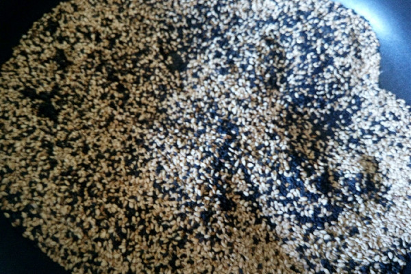 芝麻炒出來不香是為什么 芝麻怎么炒才香 芝麻炒出來不香是為什么 芝麻怎么炒才香
