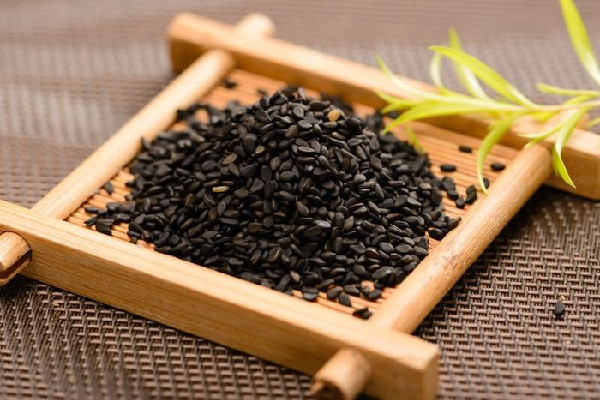 芝麻炒糊了能吃嗎 芝麻炒糊了發(fā)苦怎么辦 芝麻炒糊了能吃嗎 芝麻炒糊了發(fā)苦怎么辦