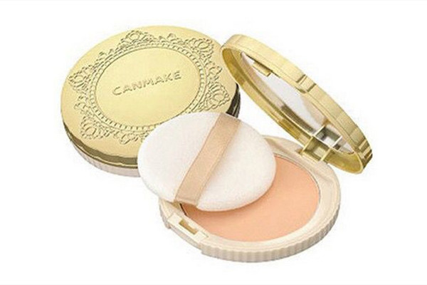 粉餅正確使用方法 粉餅在化妝哪一步用 粉餅正確使用方法 粉餅在化妝哪一步用