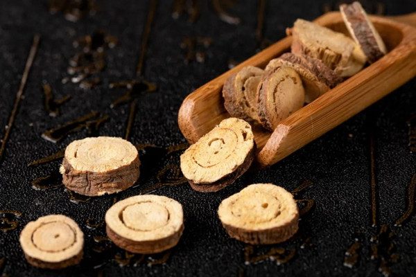 甘草可以泡酒嗎 甘草泡酒有什么功效 甘草可以泡酒嗎 甘草泡酒有什么功效