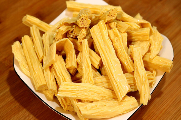 腐竹能放多久 腐竹過(guò)期了還能吃嗎 腐竹能放多久 腐竹過(guò)期了還能吃嗎