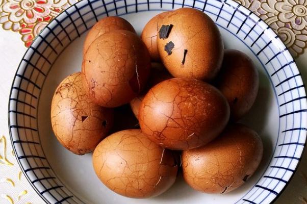 茶葉蛋的茶葉用什么茶最好 茶葉蛋的做法及配料 茶葉蛋的茶葉用什么茶最好 茶葉蛋的做法及配料