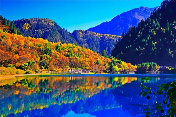 九寨溝在四川哪個城市 九寨溝適合哪個季節(jié)去