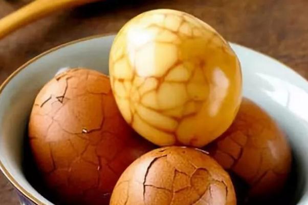 茶葉蛋吃了會不會發(fā)胖 茶葉蛋吃多了會怎么樣 茶葉蛋吃了會不會發(fā)胖 茶葉蛋吃多了會怎么樣